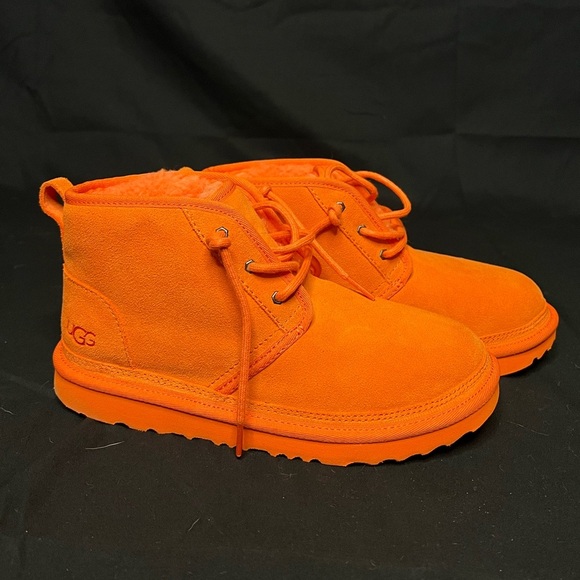 UGG Kids Neumel II Boot Orange Suede - Picture 1 of 9